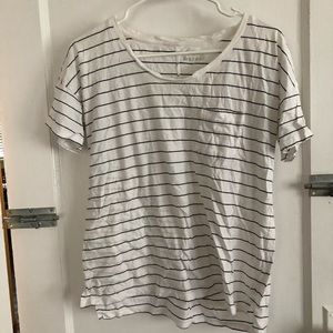 Old Navy Boyfriend Tee size Medium. Shirt pocket.